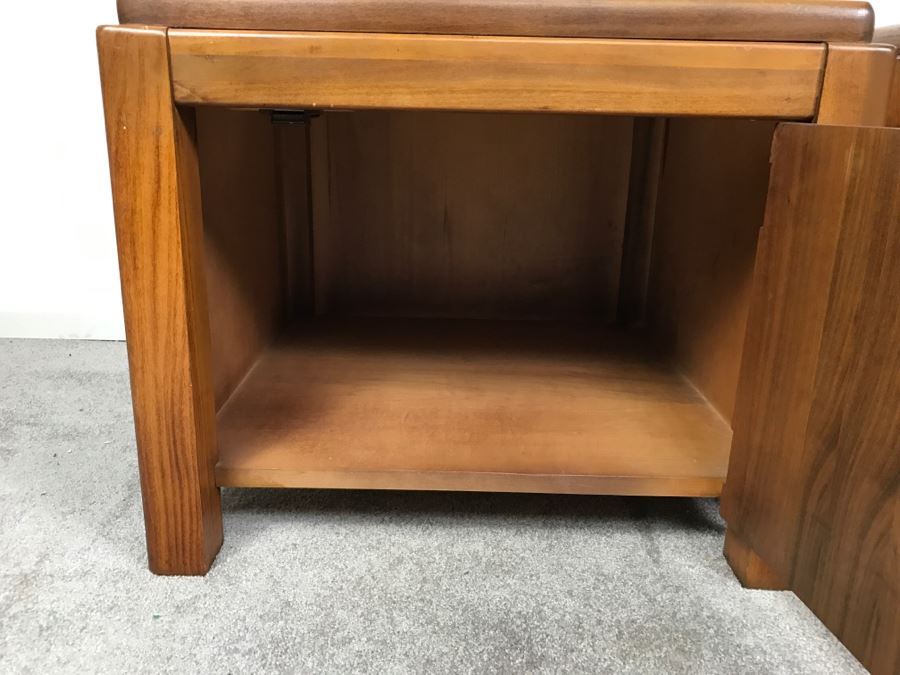 Pair Of Mid-Cenury LANE End Tables Cabinets With Single Door Style No 1590 92 [Photo 9]