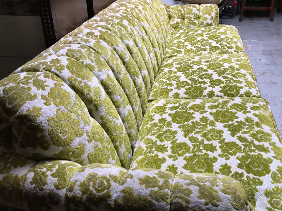 Fabulous Vintage Seventies Sofa - Upholstery In Great Condition [Photo 10]