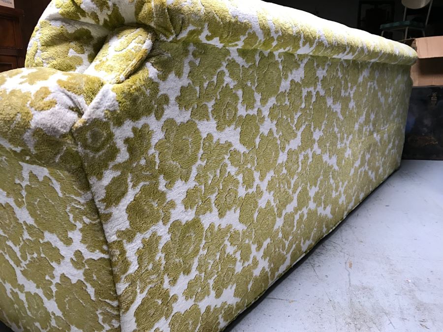 Fabulous Vintage Seventies Sofa - Upholstery In Great Condition [Photo 6]