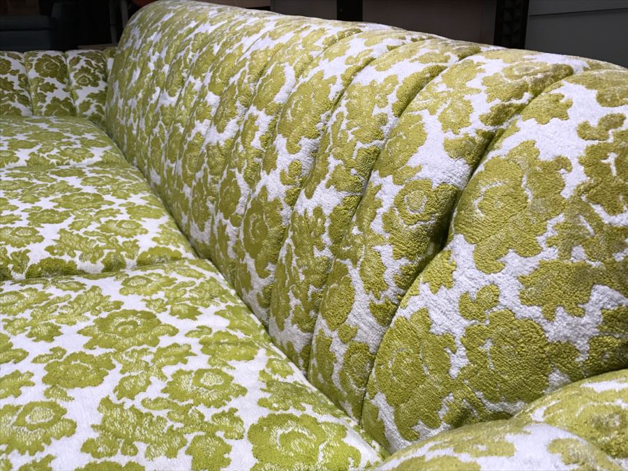 Fabulous Vintage Seventies Sofa - Upholstery In Great Condition [Photo 11]