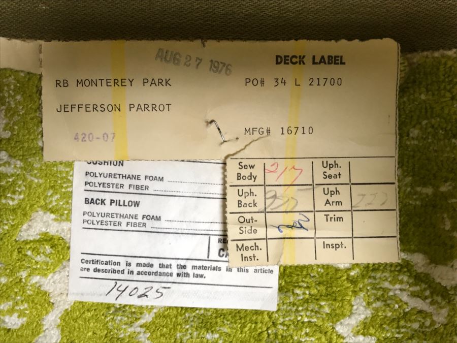 Fabulous Vintage Seventies Sofa - Upholstery In Great Condition [Photo 7]