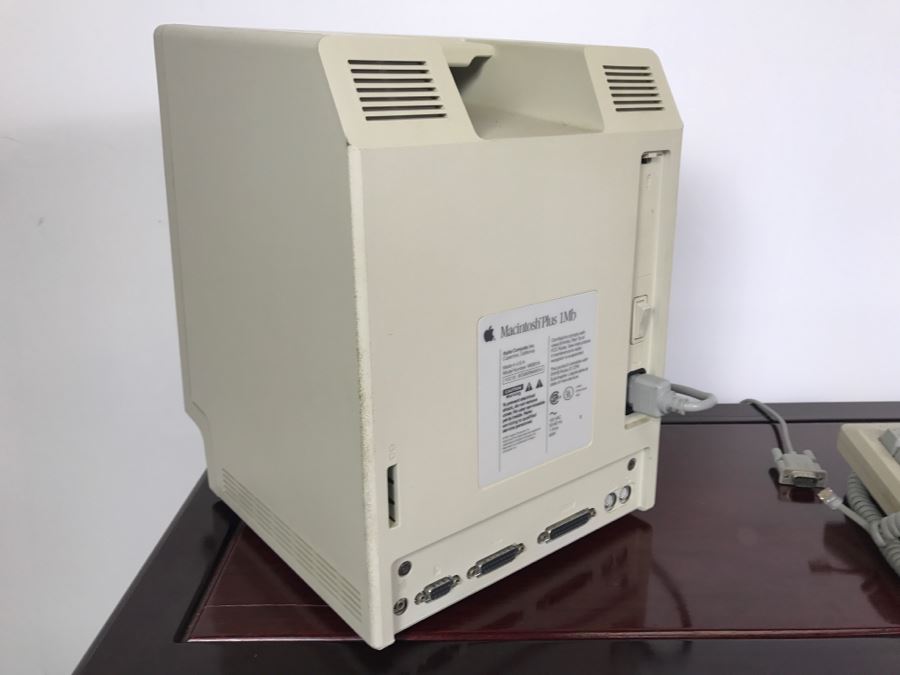 Apple Macintosh Mac Plus 1MB Computer (For Parts) Model M0001A With Manuals, Mouse, Keyboard And ImageWriter II Printer [Photo 20]