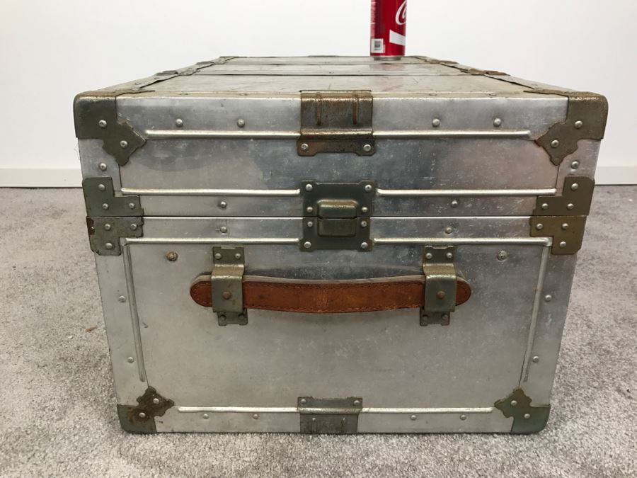 Vintage KOWA Industry Japanese Metal Steamer Trunk [Photo 8]