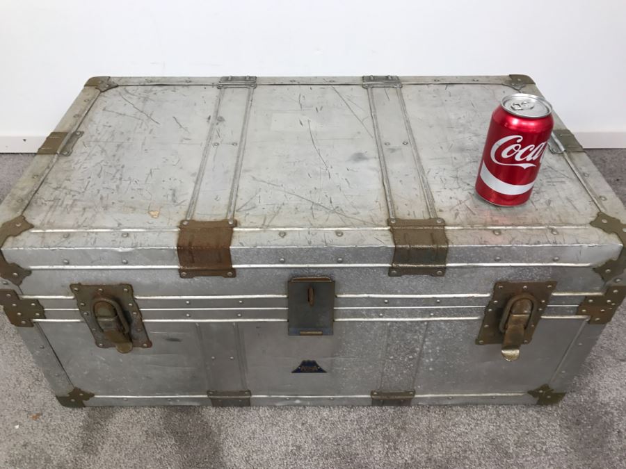 Vintage KOWA Industry Japanese Metal Steamer Trunk [Photo 6]