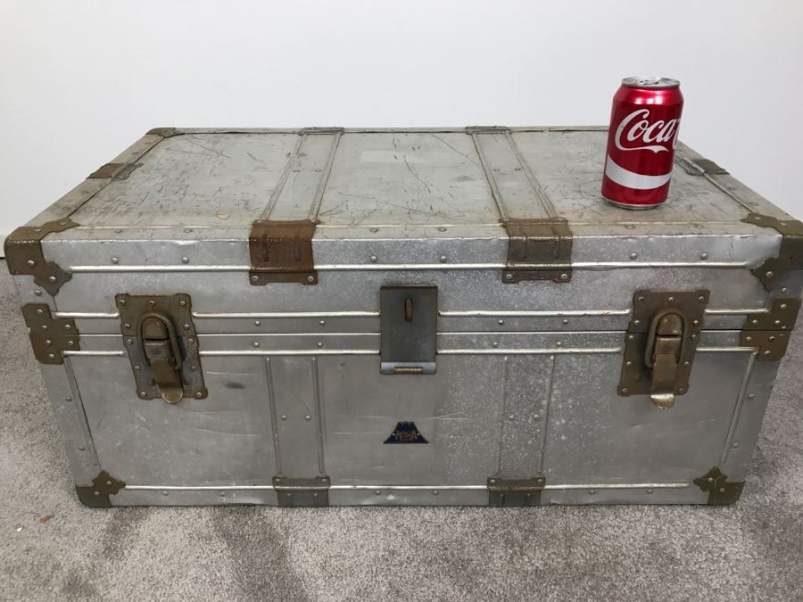 Vintage KOWA Industry Japanese Metal Steamer Trunk [Photo 4]