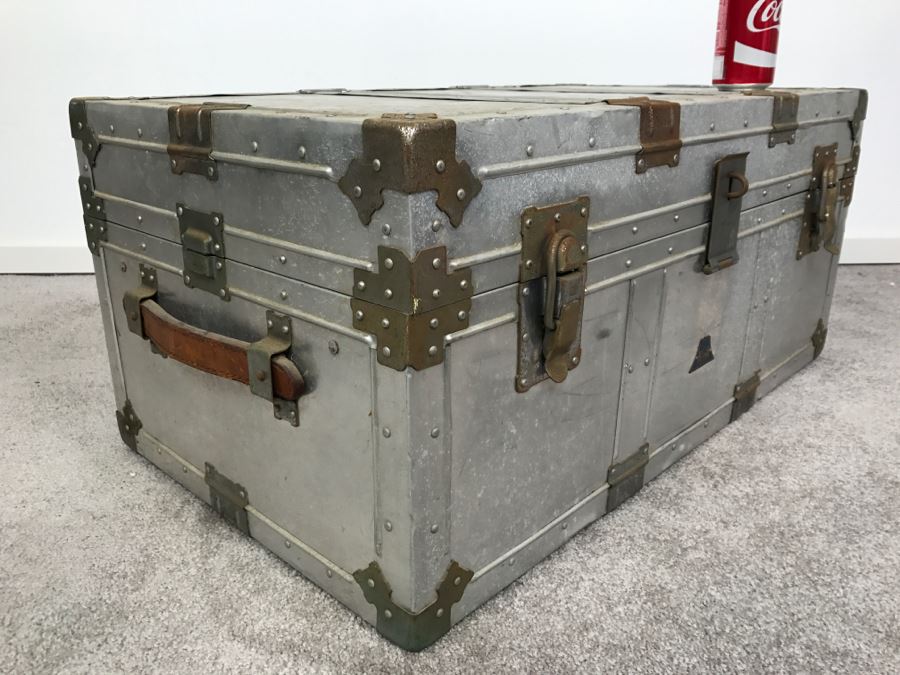 Vintage KOWA Industry Japanese Metal Steamer Trunk [Photo 7]