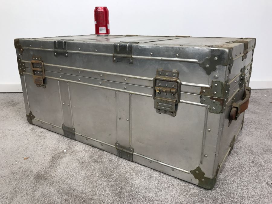 Vintage KOWA Industry Japanese Metal Steamer Trunk [Photo 9]