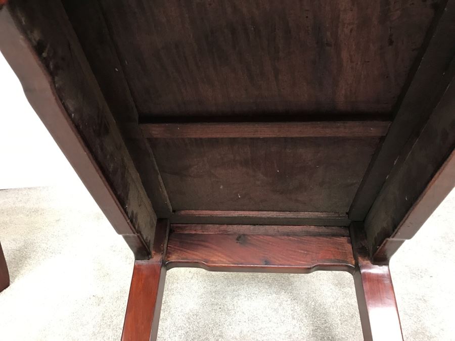 Pair Of Chinese Rosewood End Tables With Protective Glass On Top [Photo 12]