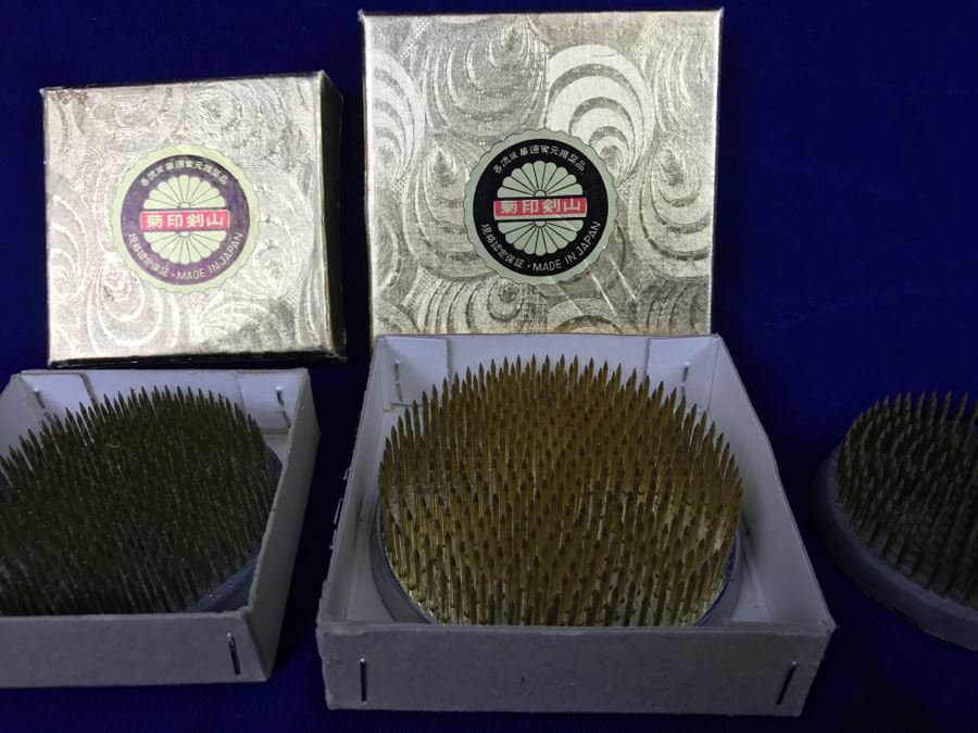 Vintage Japanese Floral Arrangement Pin Frogs [Photo 2]