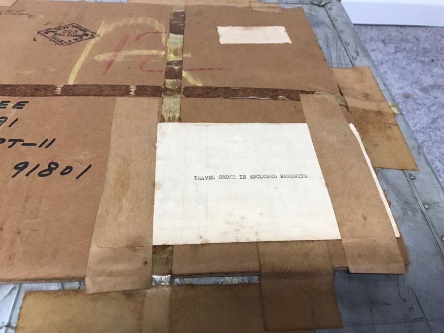 Vintage Metal Japanese Suitcase [Photo 8]