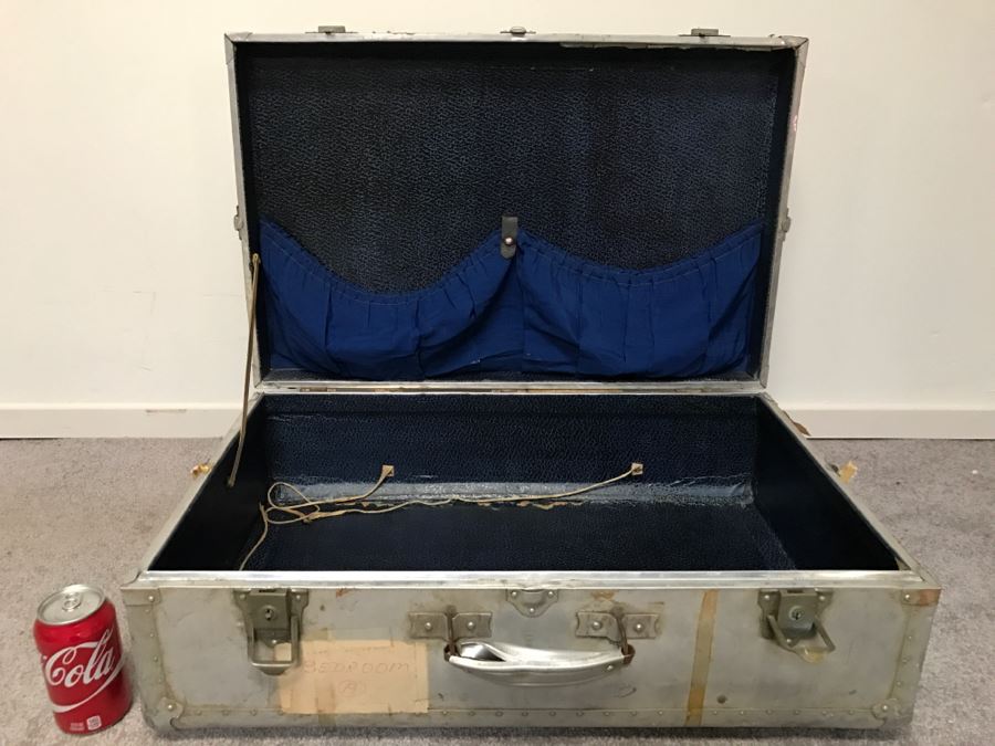 Vintage Metal Japanese Suitcase [Photo 2]