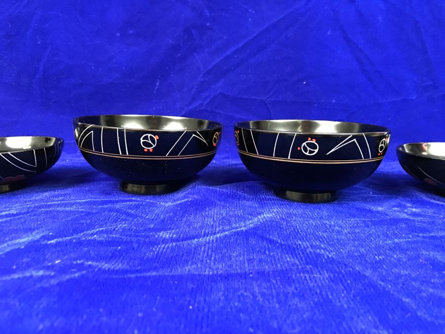 Pair Of Hand Painted Lacquer Bowls [Photo 9]
