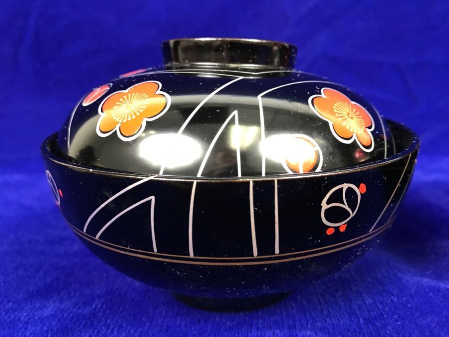 Pair Of Hand Painted Lacquer Bowls [Photo 5]