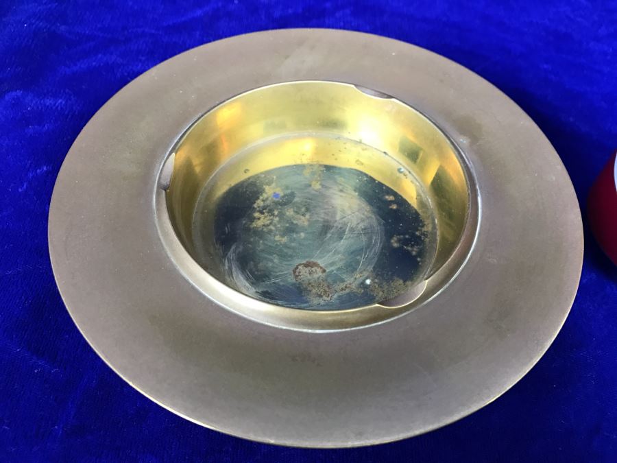 Large Heavy Vintage Chinese Brass Footed Vessel And Brass Footed Ashtray [Photo 18]