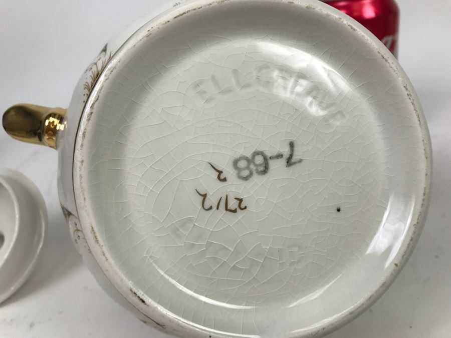 Vintage Ellgreave England Teapot White With Gold Painted Accents [Photo 7]