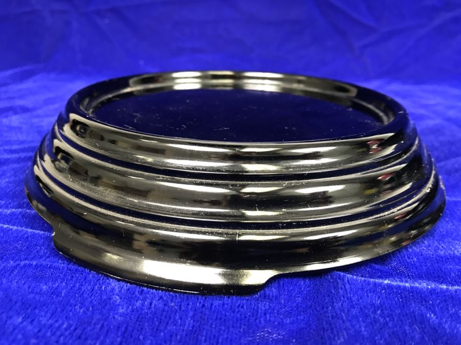 Pair Of Deep Purple Glass Stands [Photo 3]