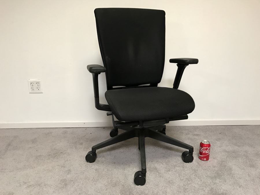 Realspace Pro Office Chair [Photo 1]