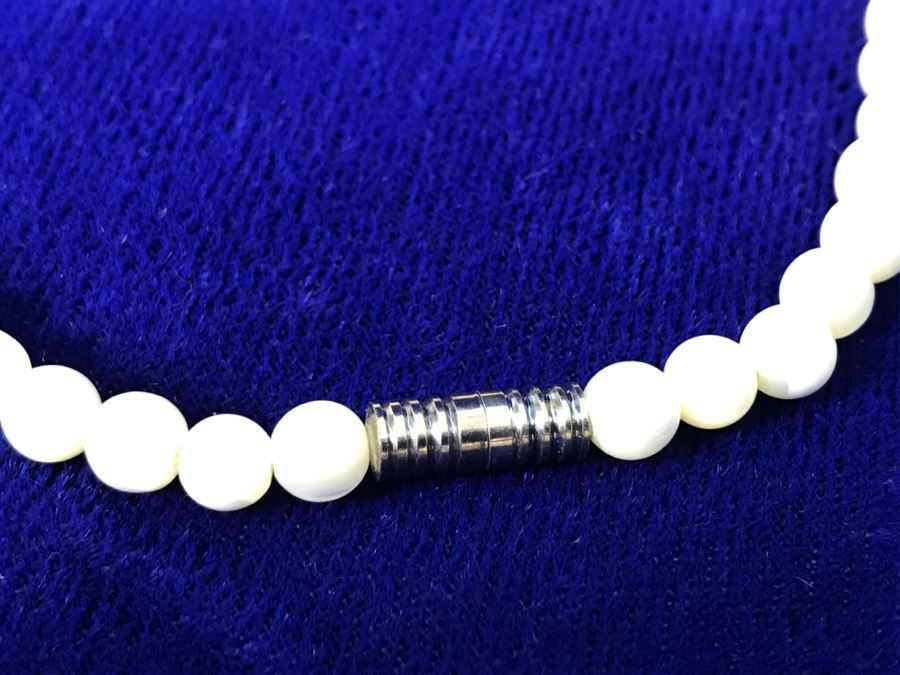 Vintage Asian Mother Of Pearl Graduated Bead Necklace With Box [Photo 5]