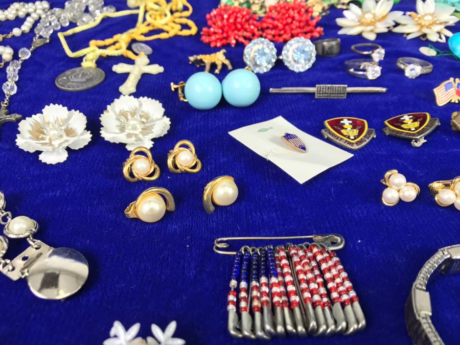 Huge Collection Of Vintage Costume Jewelry Hong Kong Some Sterling Silver See All Photos [Photo 7]