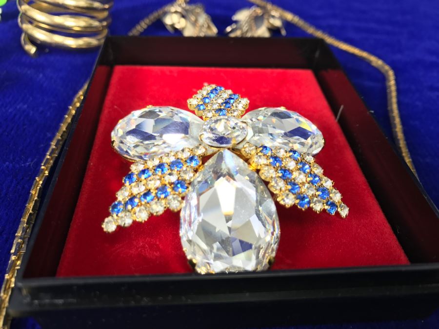 Huge Collection Of Vintage Costume Jewelry Hong Kong Some Sterling Silver See All Photos [Photo 12]