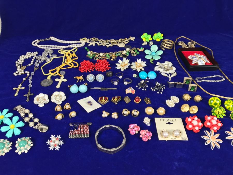 Huge Collection Of Vintage Costume Jewelry Hong Kong Some Sterling Silver See All Photos [Photo 2]