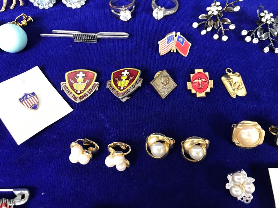 Huge Collection Of Vintage Costume Jewelry Hong Kong Some Sterling Silver See All Photos [Photo 25]