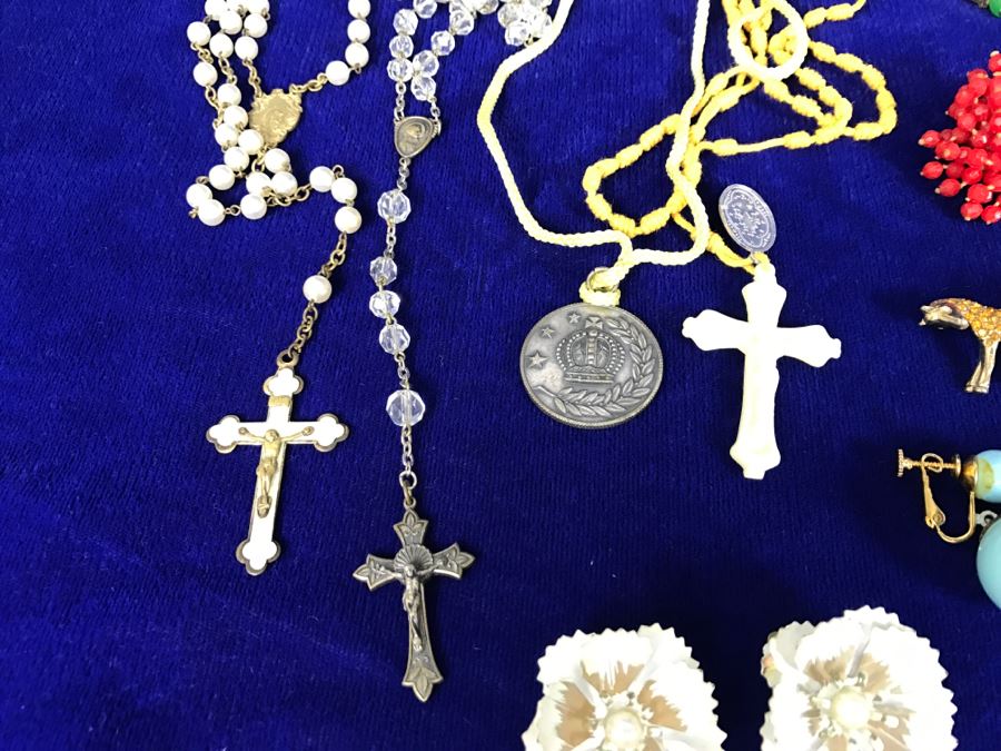 Huge Collection Of Vintage Costume Jewelry Hong Kong Some Sterling Silver See All Photos [Photo 20]