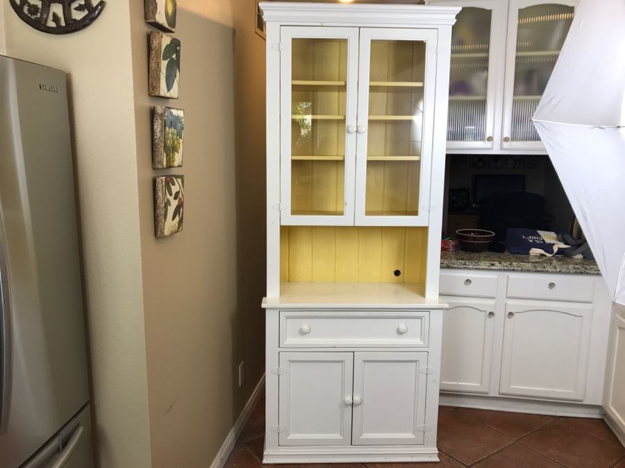 White Wooden Cupboard China Cabinet