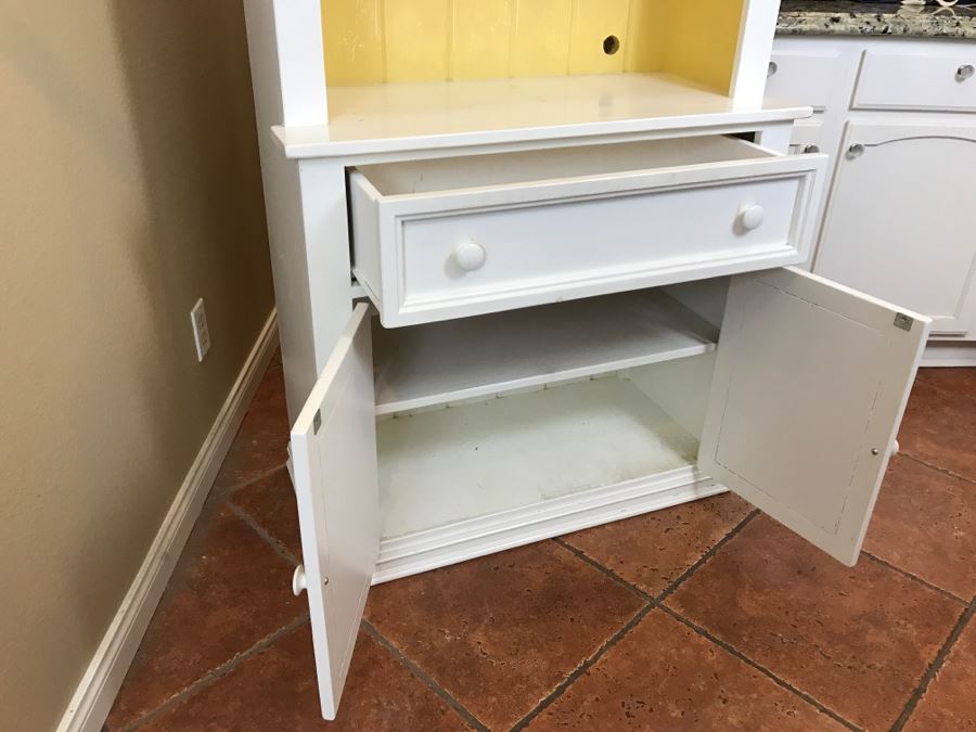 White Wooden Cupboard China Cabinet [Photo 9]