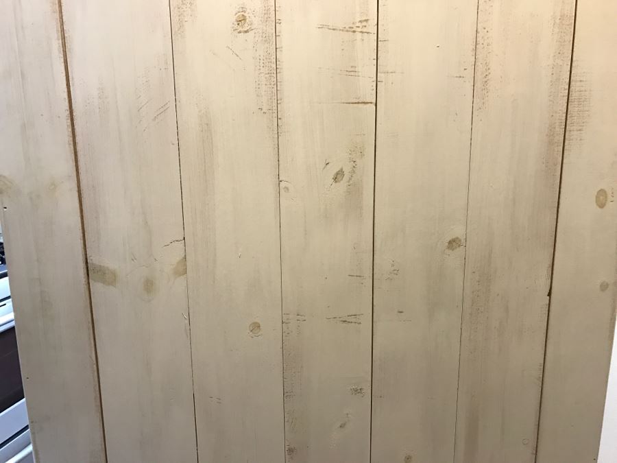 White Wooden Cupboard China Cabinet [Photo 12]