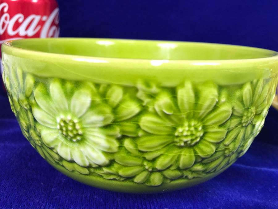 (2) Mid-Century Japanese Cups With Fluted Milk Glass Bowl [Photo 8]