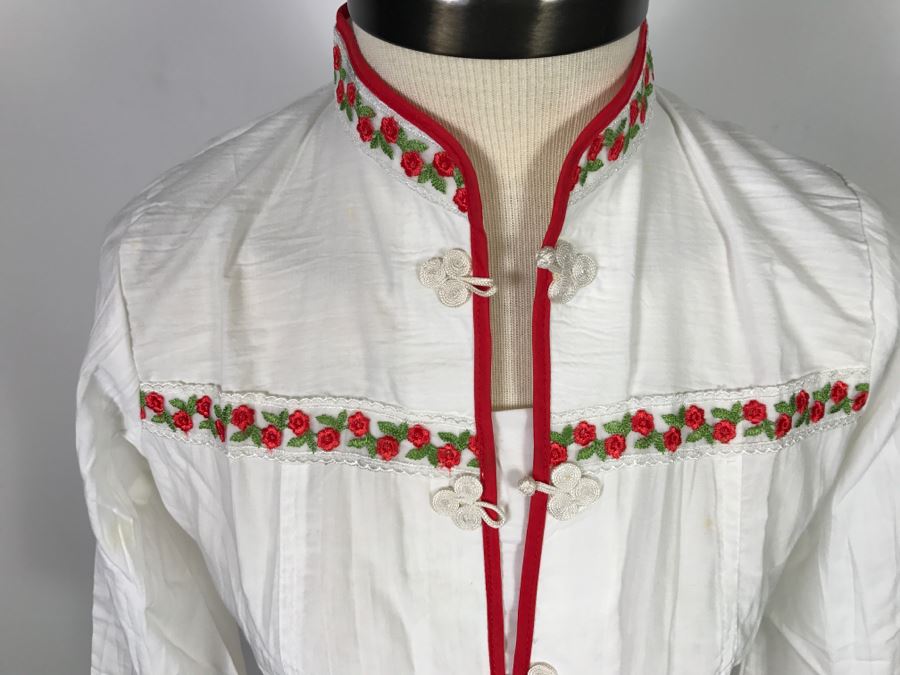 Vintage Asian Button Down Top With Embroidery Size L [Photo 2]