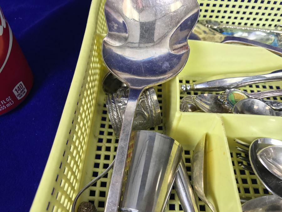 Collection Of Various Tourist Spoons And Silverplate Flatware [Photo 12]