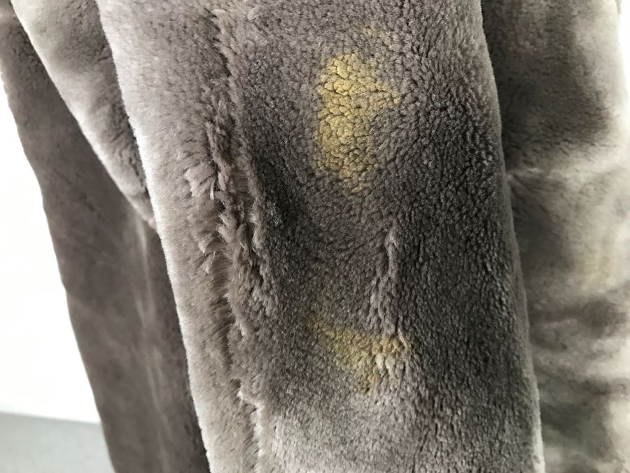 JUST ADDED - Vintage Faux Fur Women's Coat Cloud No. 9 Woven By Collins & Aikman [Photo 3]