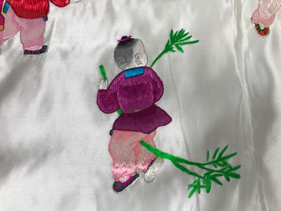 JUST ADDED - Detailed Chinese Silk Embroidery Art Wall Hanging Signed [Photo 23]