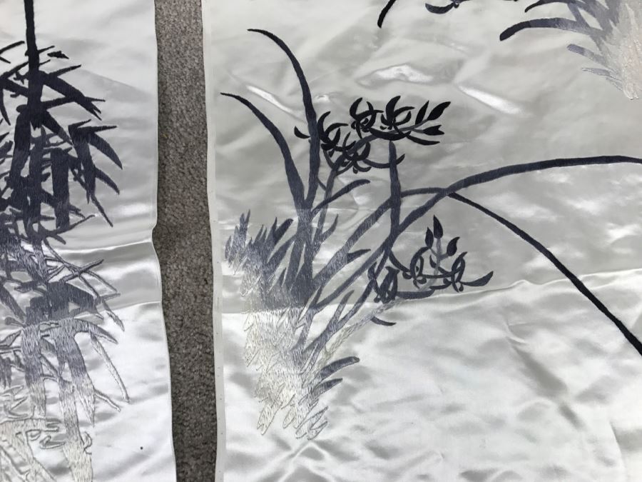 JUST ADDED - Set Of 4 Chinese Silk Embroidery Floral Art Wall Hangings Individually Signed [Photo 20]