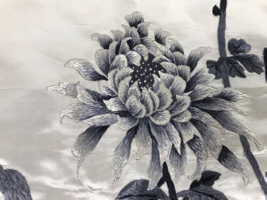 JUST ADDED - Set Of 4 Chinese Silk Embroidery Floral Art Wall Hangings Individually Signed [Photo 3]