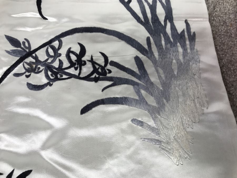 JUST ADDED - Set Of 4 Chinese Silk Embroidery Floral Art Wall Hangings Individually Signed [Photo 22]