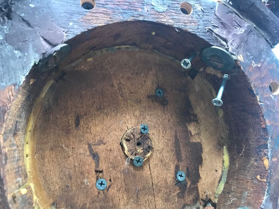 Stunning Antique Solid Carved Mahogany English Pedestal Table With Claw Feet - Note Repair On One Of The Legs [Photo 26]