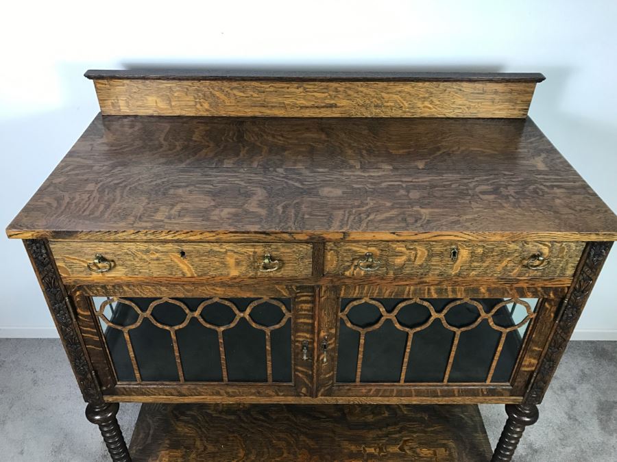 Stunning Antique Tiger Oak Cabinet With Turned Legs, Claw Feet And Detailed Wood Carvings Nice 3-Sided Glass Display Cabinet [Photo 4]