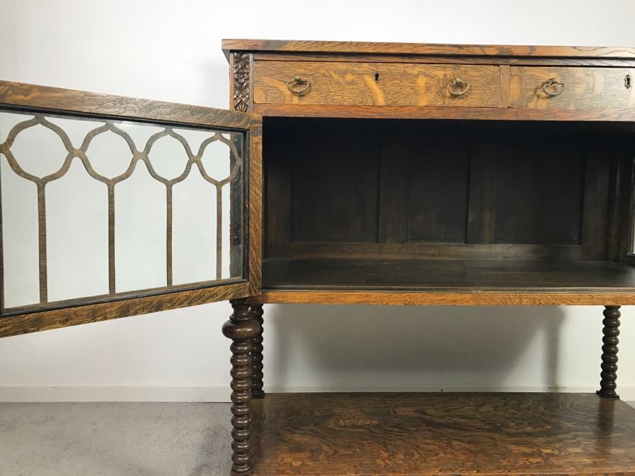 Stunning Antique Tiger Oak Cabinet With Turned Legs, Claw Feet And Detailed Wood Carvings Nice 3-Sided Glass Display Cabinet [Photo 23]