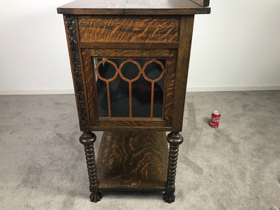 Stunning Antique Tiger Oak Cabinet With Turned Legs, Claw Feet And Detailed Wood Carvings Nice 3-Sided Glass Display Cabinet [Photo 29]