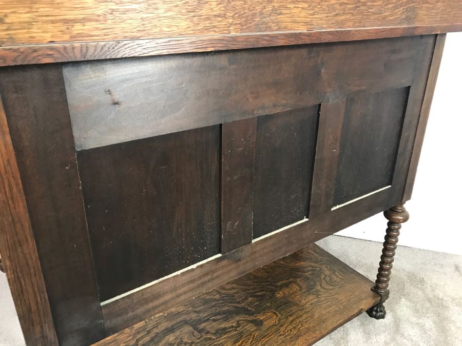 Stunning Antique Tiger Oak Cabinet With Turned Legs, Claw Feet And Detailed Wood Carvings Nice 3-Sided Glass Display Cabinet [Photo 33]