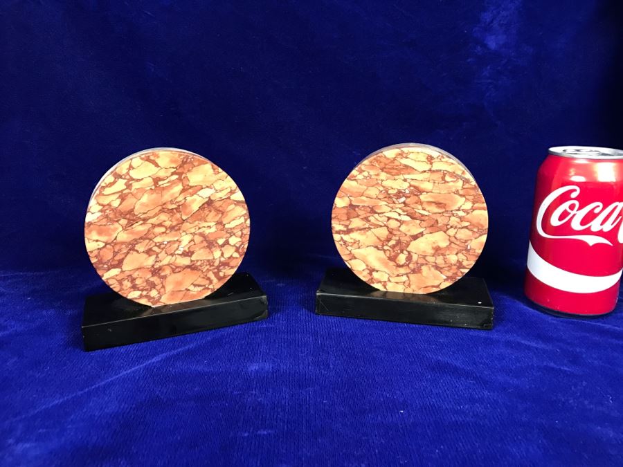 Vintage Art Deco Marble And Brass Mantle Clock - Has Two Circular Marble Sculptures [Photo 2]