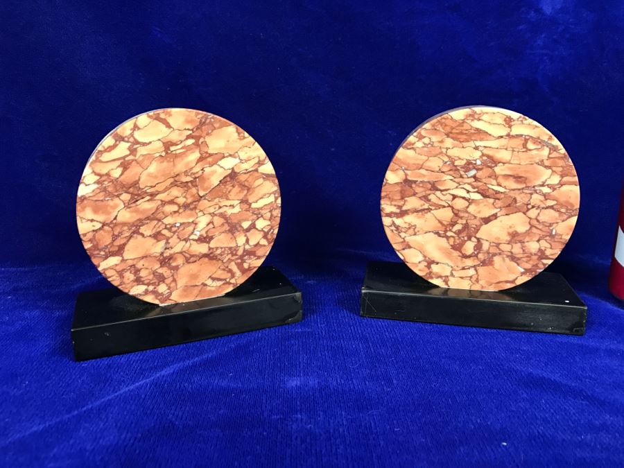 Vintage Art Deco Marble And Brass Mantle Clock - Has Two Circular Marble Sculptures [Photo 23]