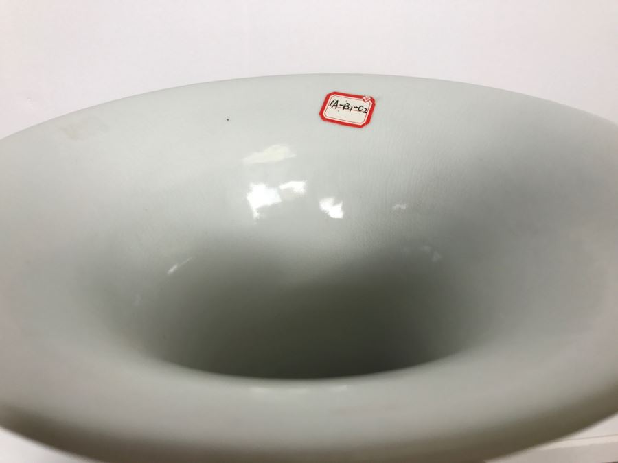 JUST ADDED - Huge Chinese Contemporary Red And White Vase [Photo 8]