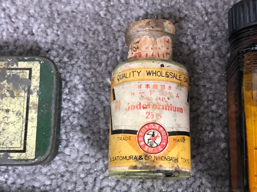 Historical WWII Military Trunk Time Capsule Loaded With Period Items Including Unopened Tobacco, Letters, Gold Fountain Pens, Notes, Japanese Military Jacket And More Owned By Charles F. Chase U.S.N. Doctor PhM Pharmacist's Mate - See All Photos [Photo 28]
