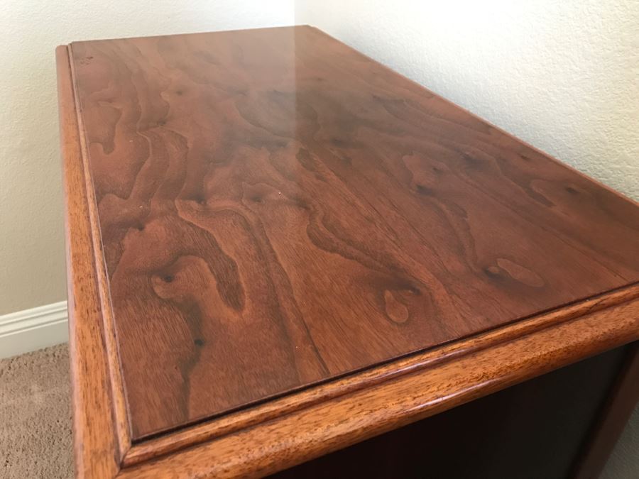 Pair Of Ornate Mahogany Side Tables Cabinets With Ball And Claw Feet (Matches Bed) [Photo 12]