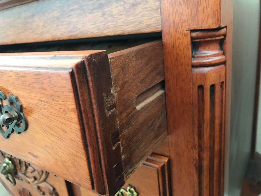 Pair Of Ornate Mahogany Side Tables Cabinets With Ball And Claw Feet (Matches Bed) [Photo 9]