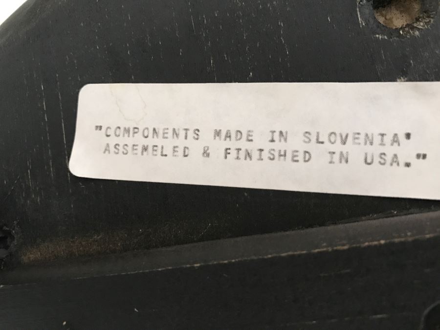 Stunning Bob Timberlake (Artist) By Lexington Farm Table In Excellent Condition With Four Windsor Style Chairs (Table Comes With Pads) [Photo 40]